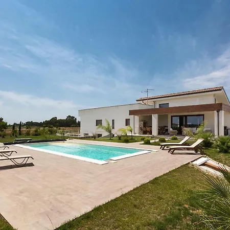 Villa Giulia Luxury By Barbarhouse Leverano